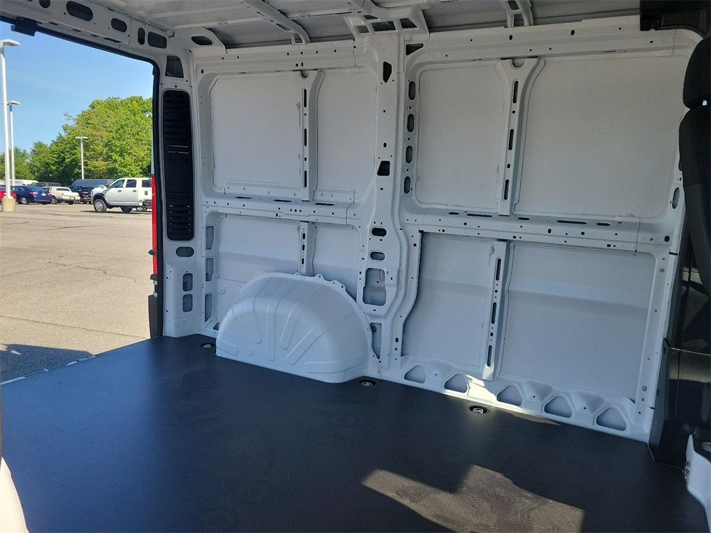 2024 Ram ProMaster 1500 Low Roof - Photo 18