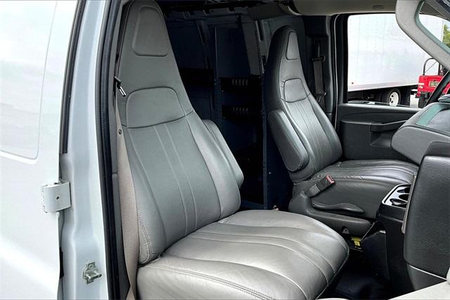 2019 Chevrolet Express 2500 Work Van - Photo 11