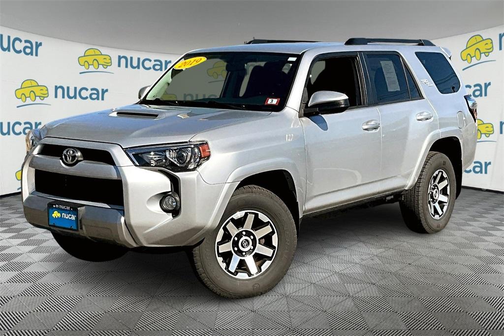 2019 Toyota 4Runner SR5 - Photo 3