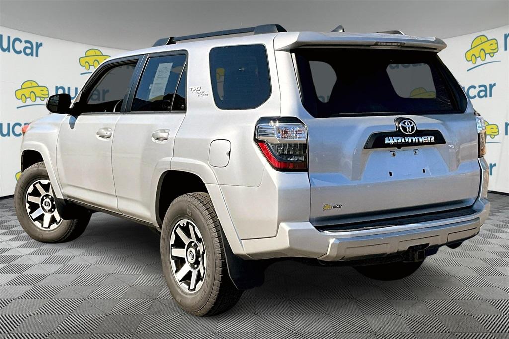 2019 Toyota 4Runner SR5 - Photo 4