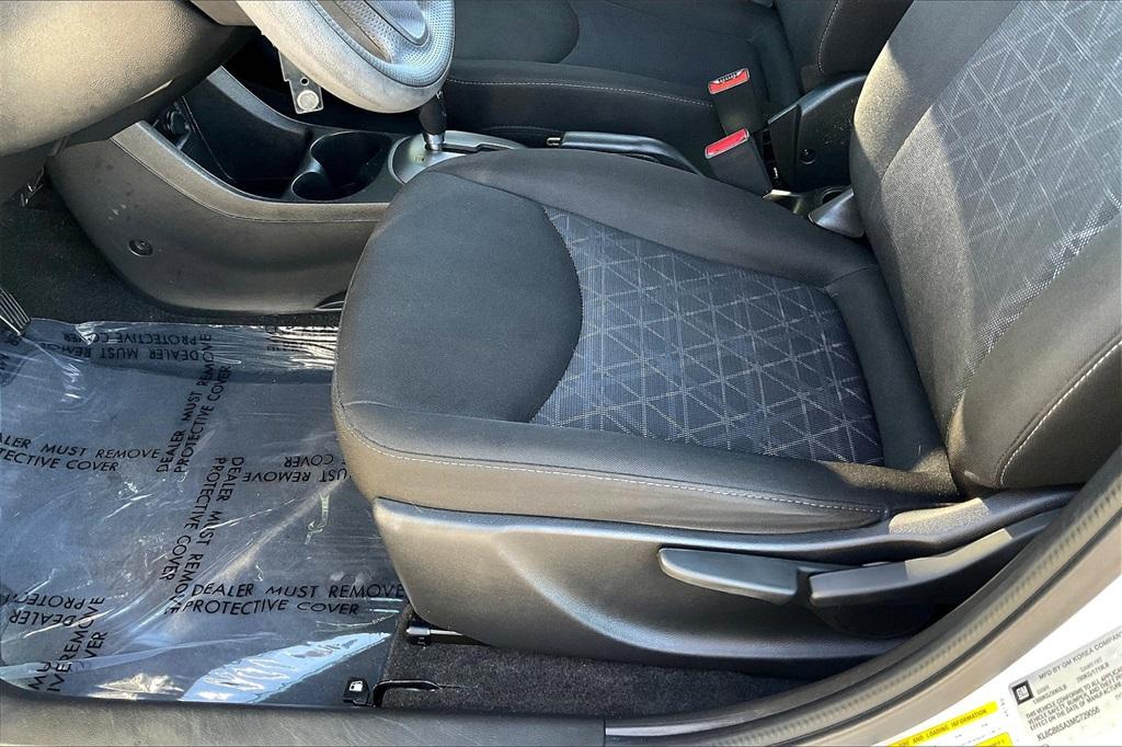 2021 Chevrolet Spark LS - Photo 28