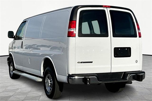 2022 Chevrolet Express 2500 Work Van - Photo 4