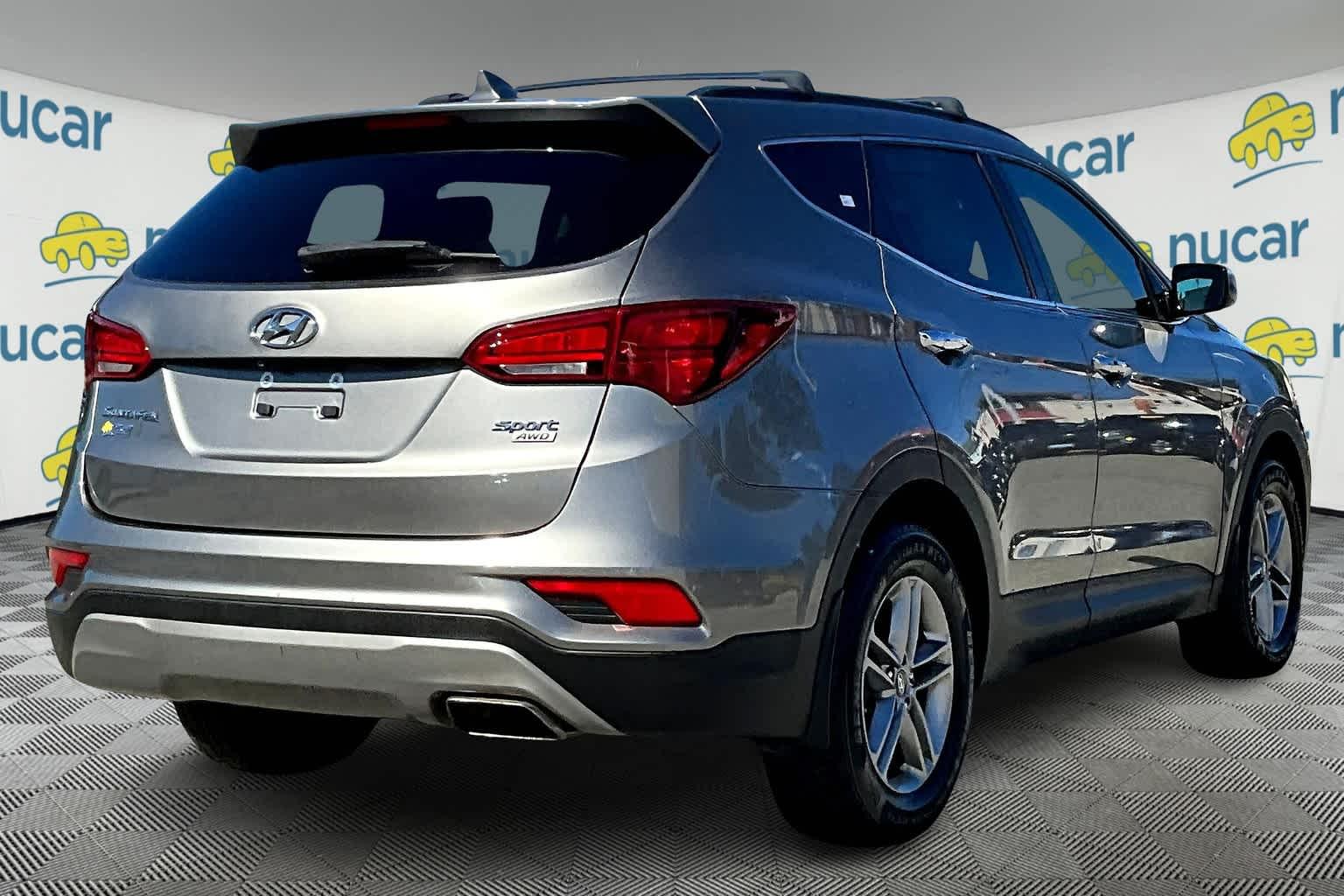 2018 Hyundai Santa Fe Sport 2.4L - Photo 6