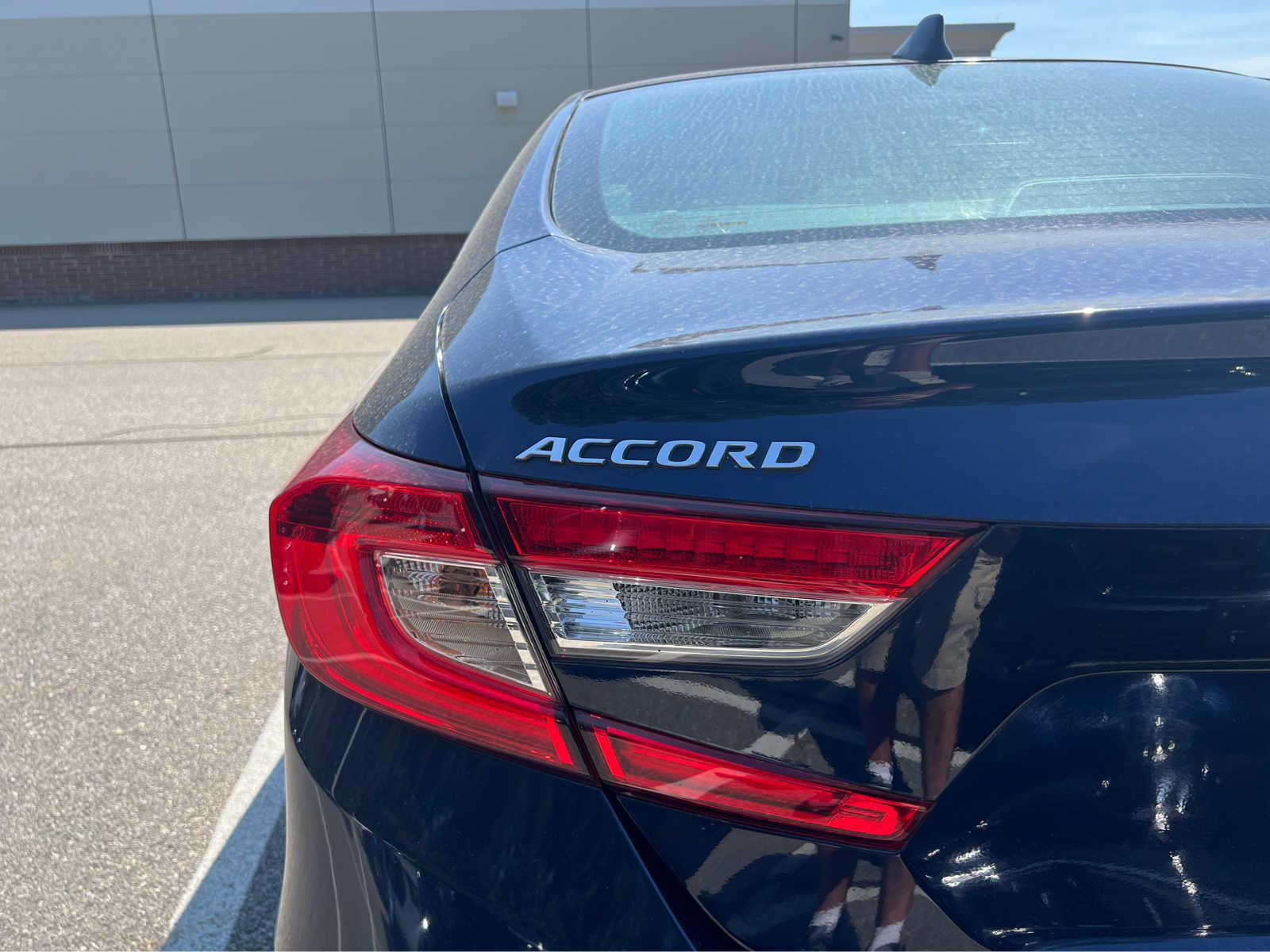 2020 Honda Accord LX - Photo 11