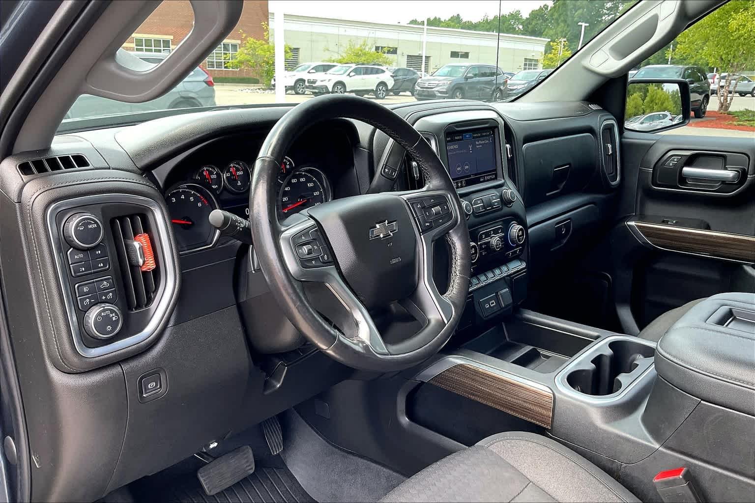 2021 Chevrolet Silverado 1500 LT Trail Boss 4WD Crew Cab 147 - Photo 8