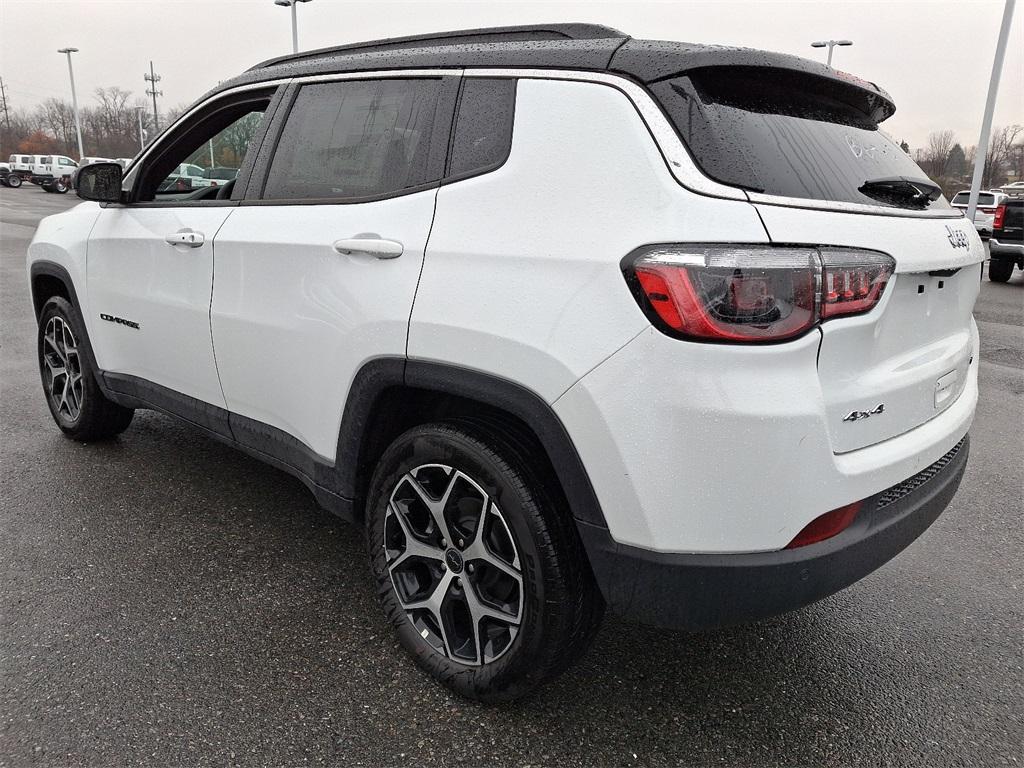 2025 Jeep Compass Limited - Photo 3