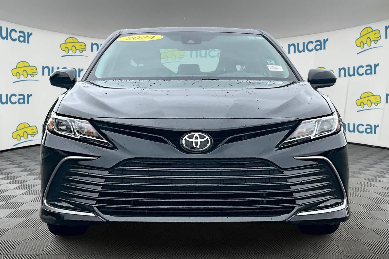 2024 Toyota Camry LE - Photo 2