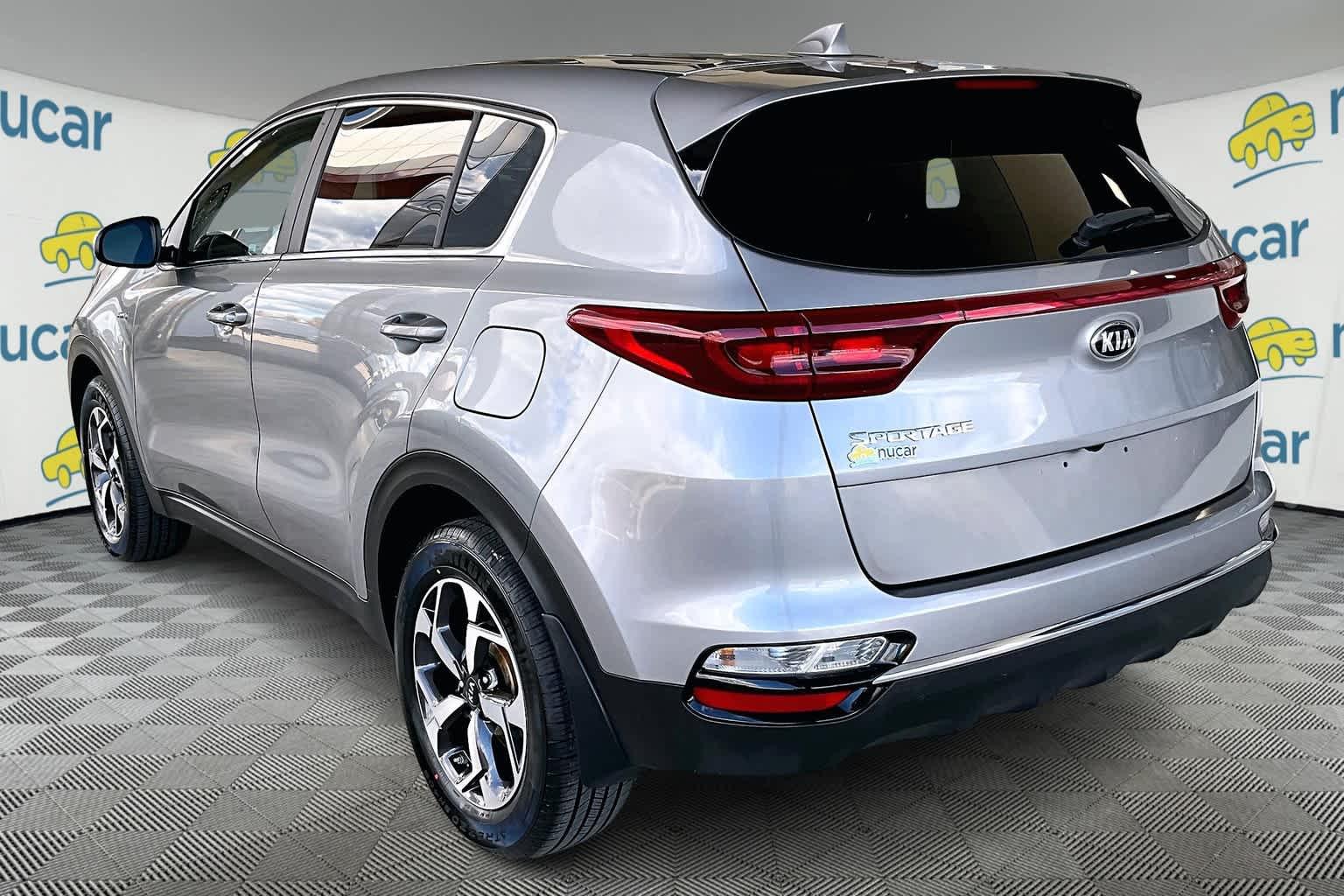 2022 Kia Sportage LX - Photo 4