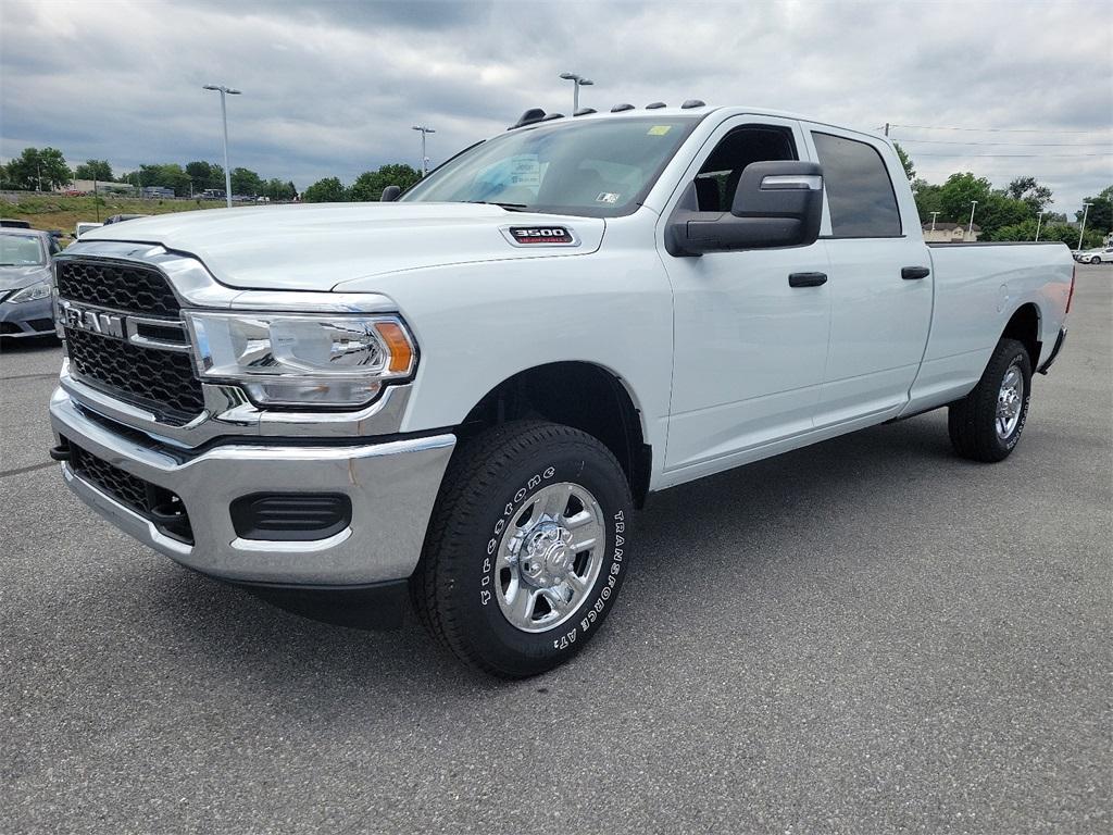 2024 Ram 3500 Tradesman - Photo 2