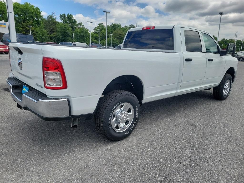 2024 Ram 3500 Tradesman - Photo 4