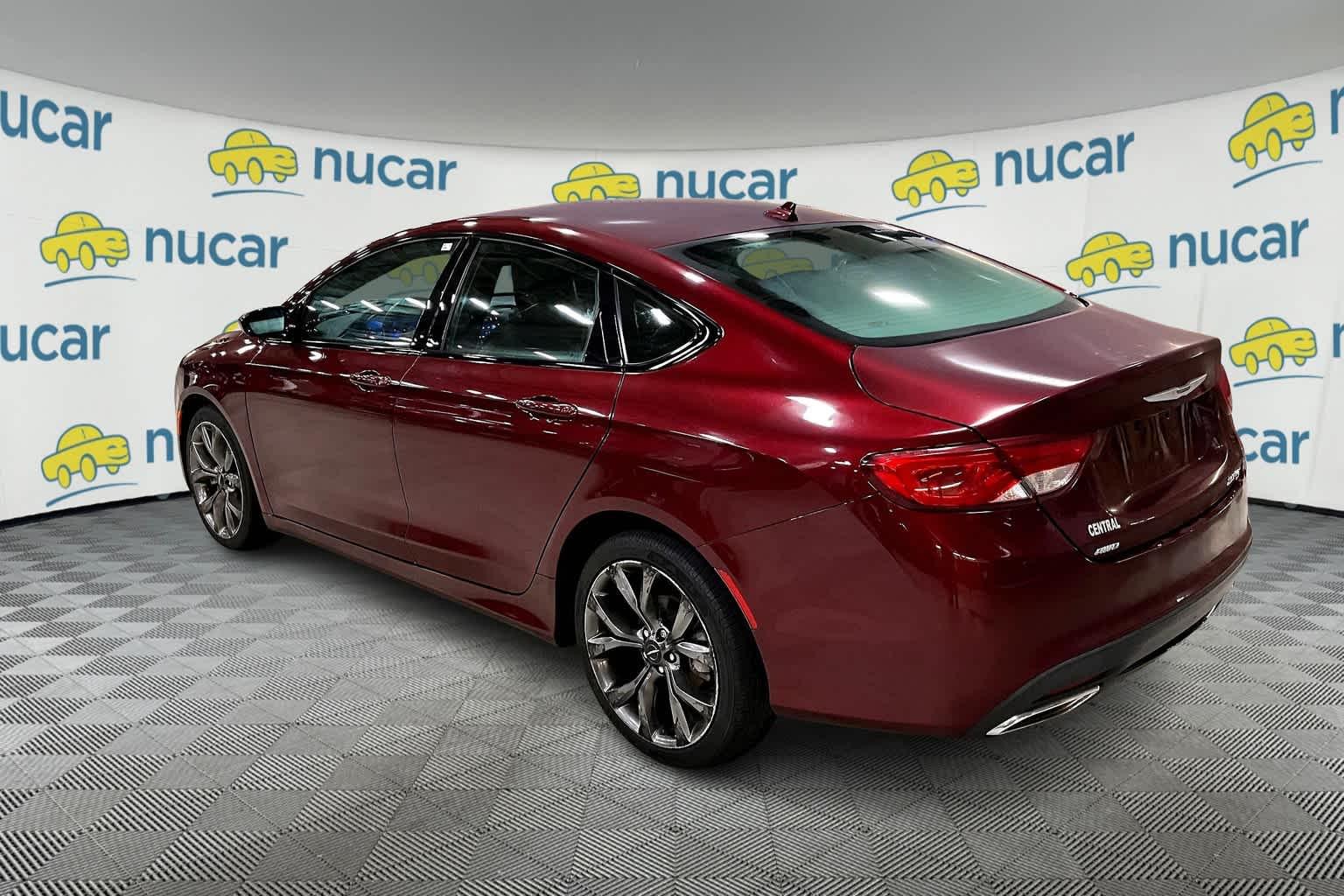 2015 Chrysler 200 S - Photo 3