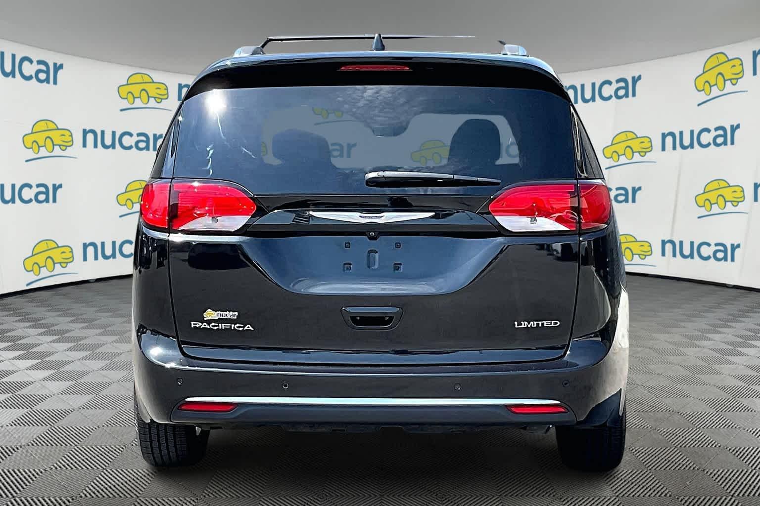 2019 Chrysler Pacifica Limited - Photo 5