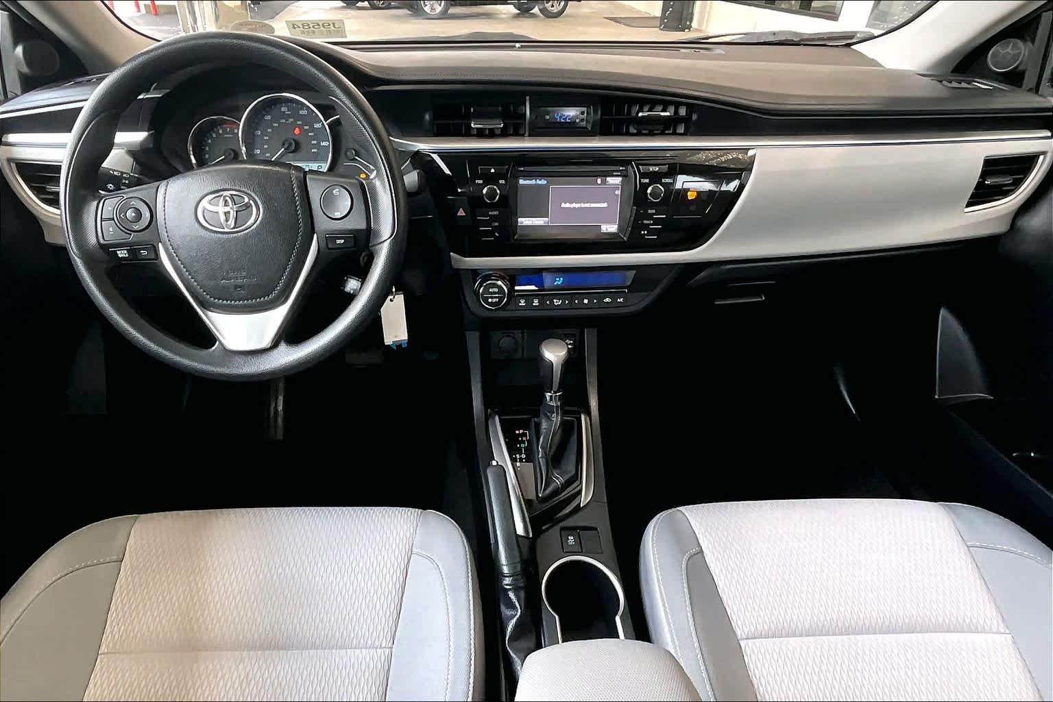 2015 Toyota Corolla LE - Photo 21