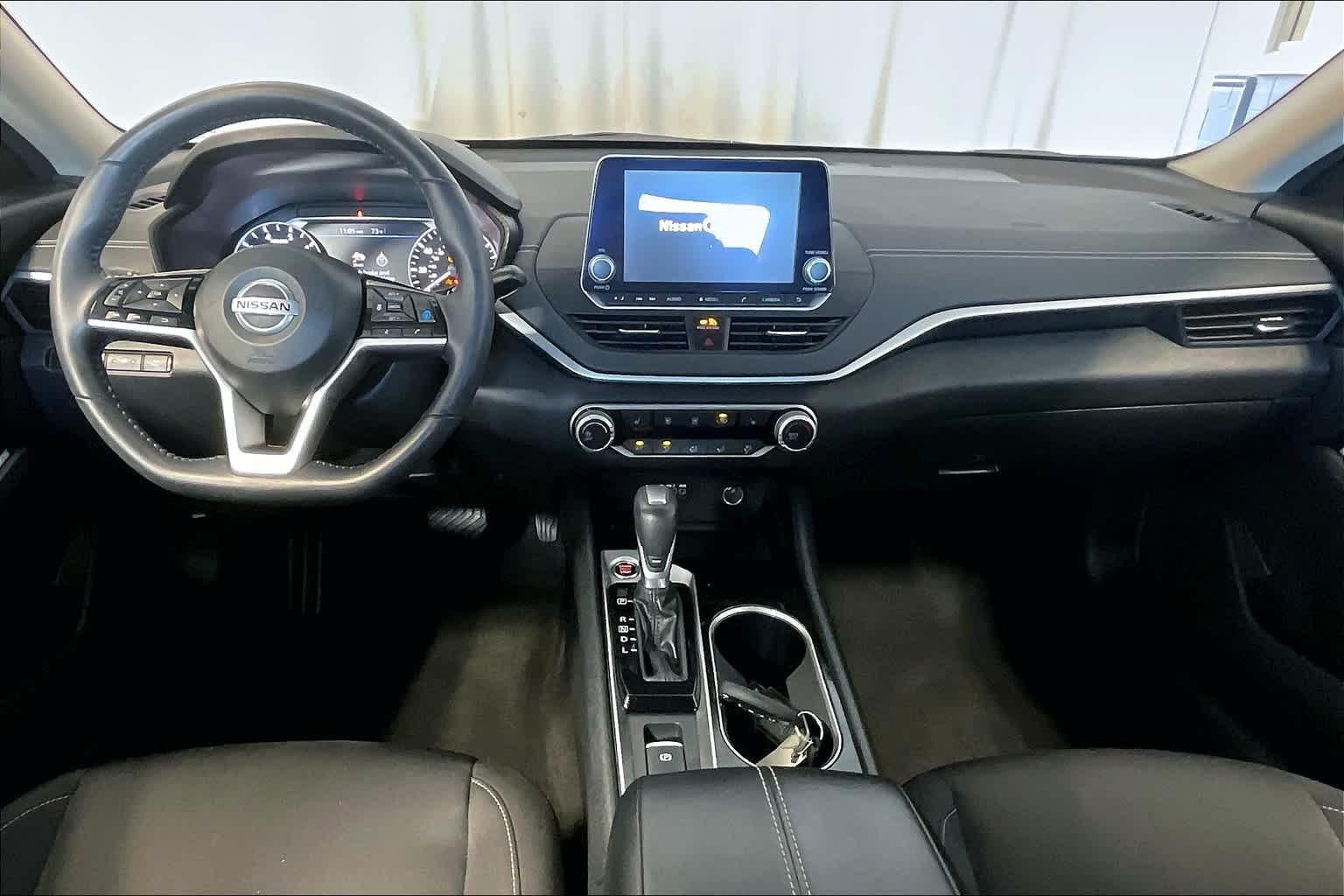 2021 Nissan Altima 2.5 SV - Photo 21