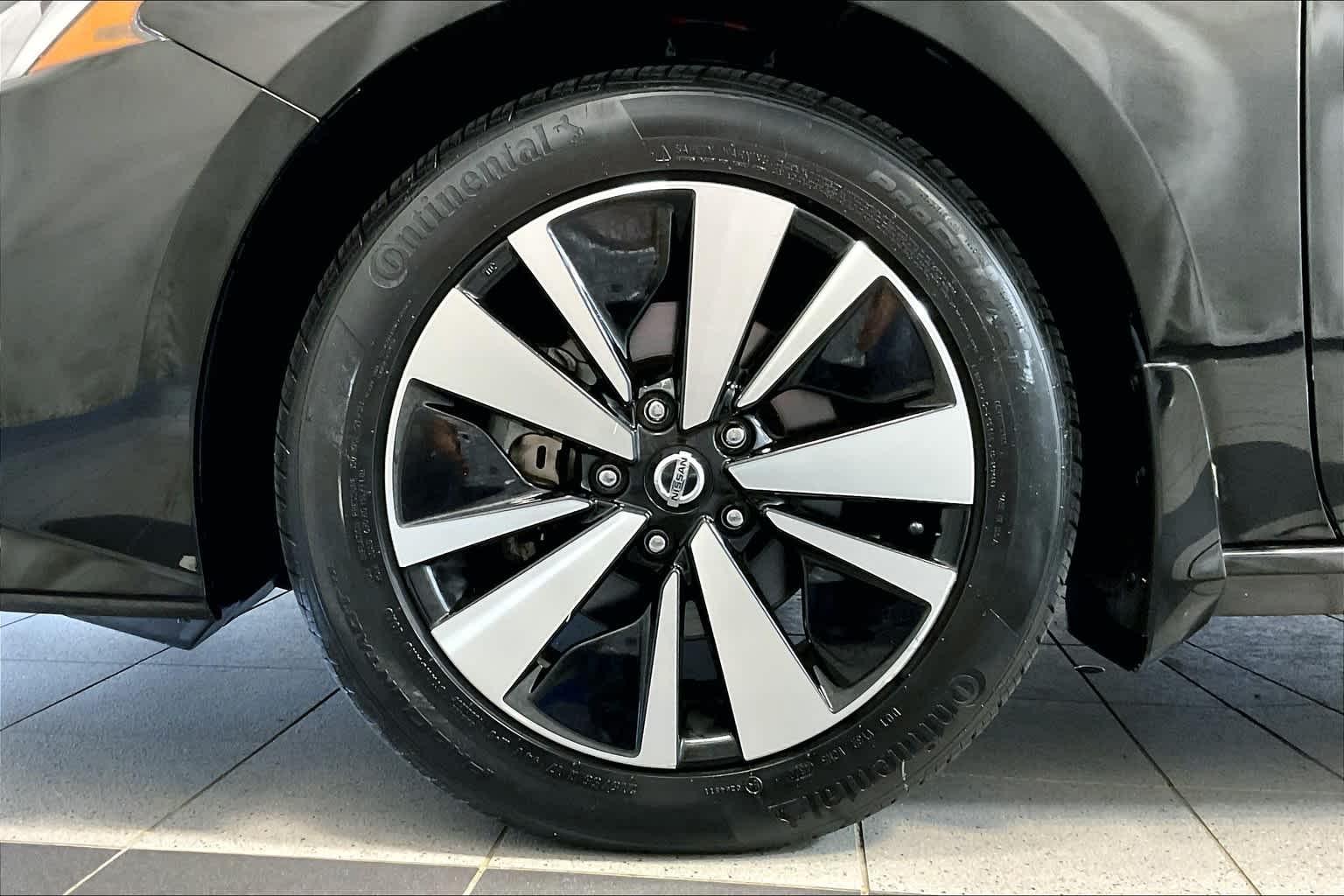 2021 Nissan Altima 2.5 SV - Photo 7