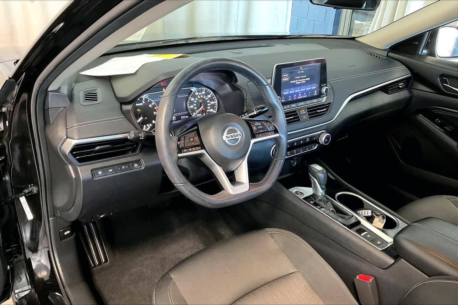 2021 Nissan Altima 2.5 SV - Photo 8