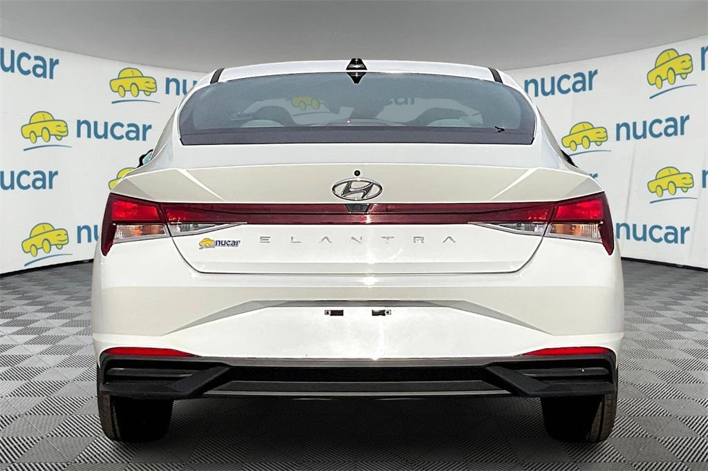 2021 Hyundai Elantra SEL - Photo 5