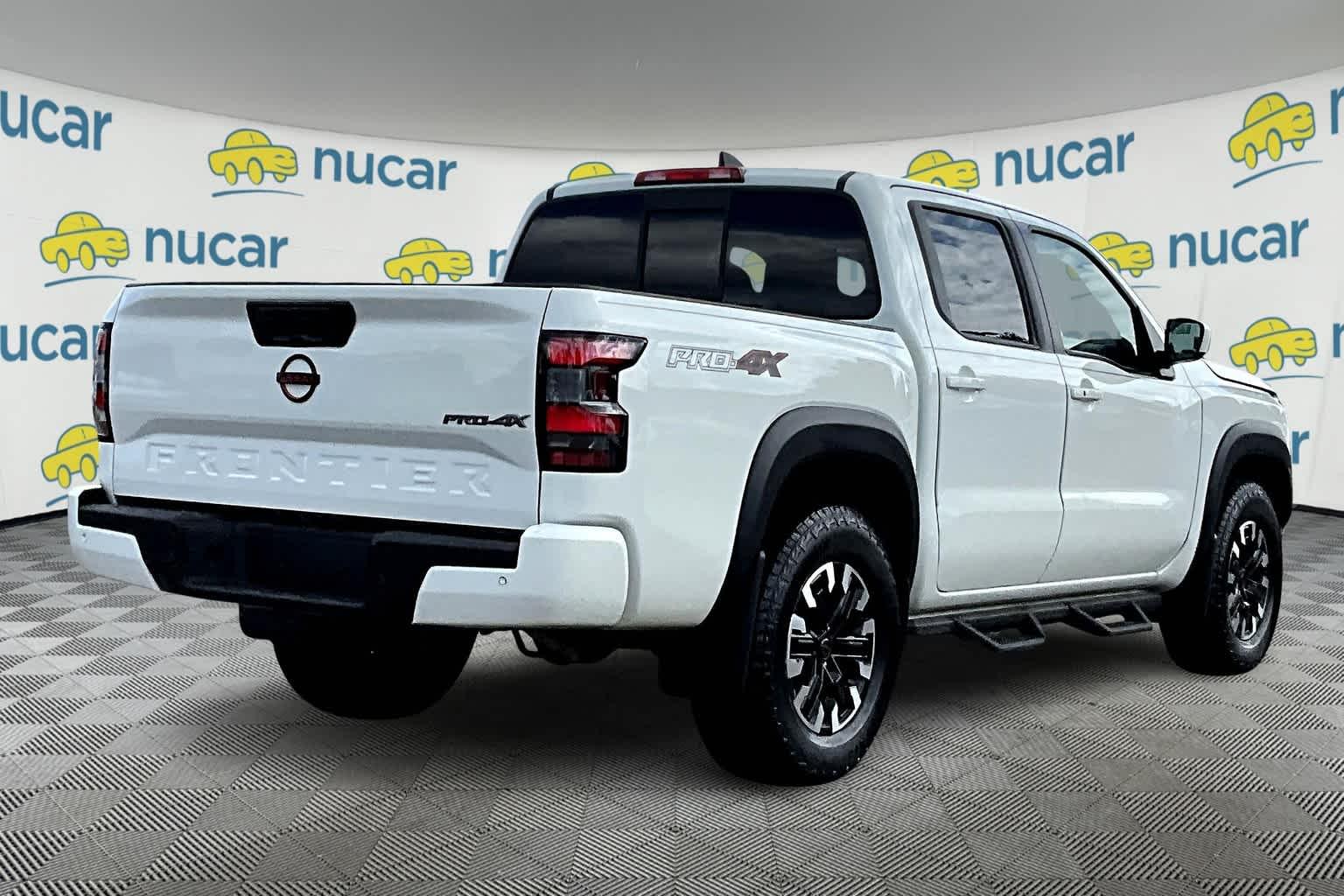 2022 Nissan Frontier PRO-4X Crew Cab 4x4 Auto - Photo 6