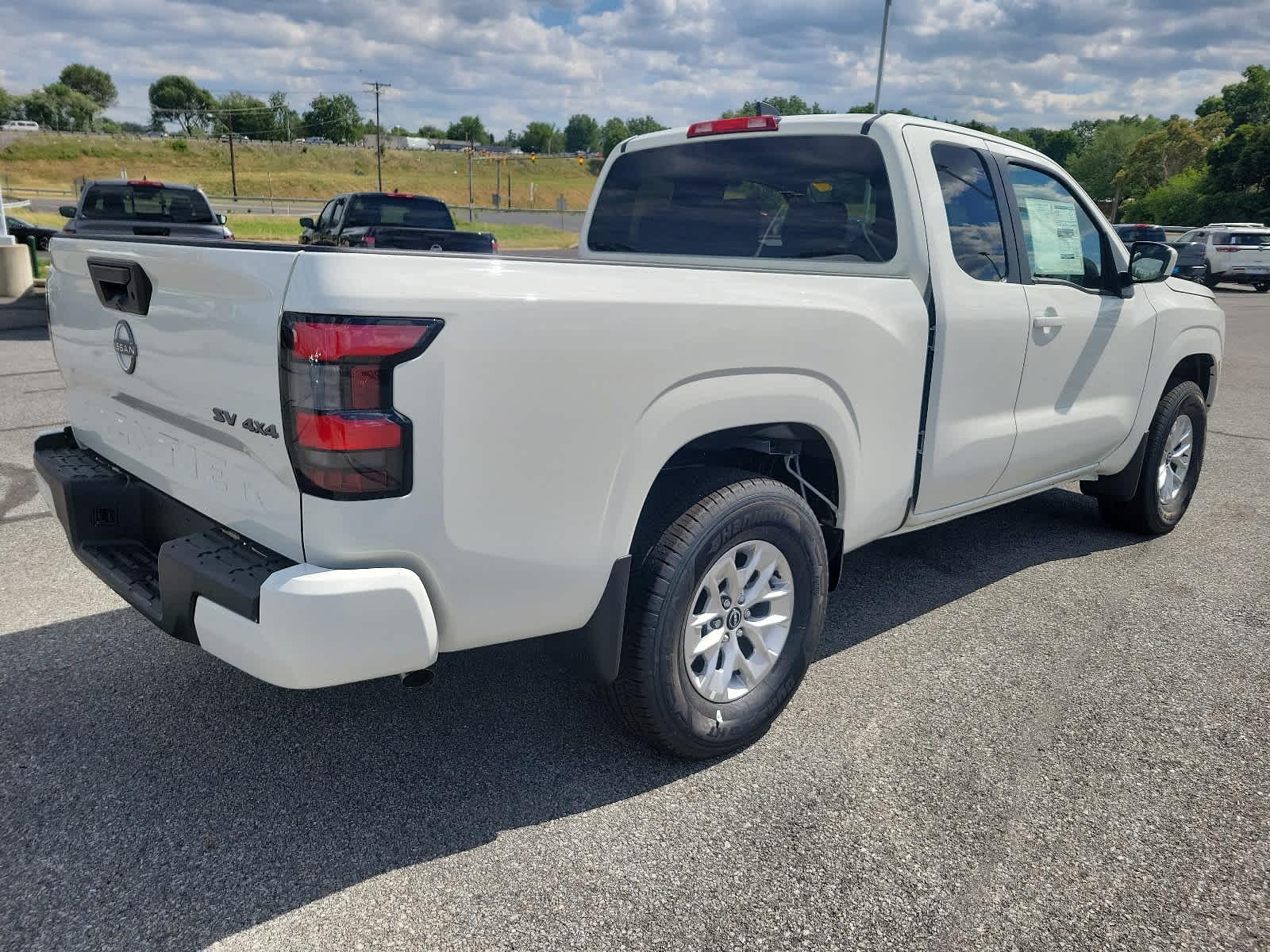 2024 Nissan Frontier SV King Cab 4x4 - Photo 4