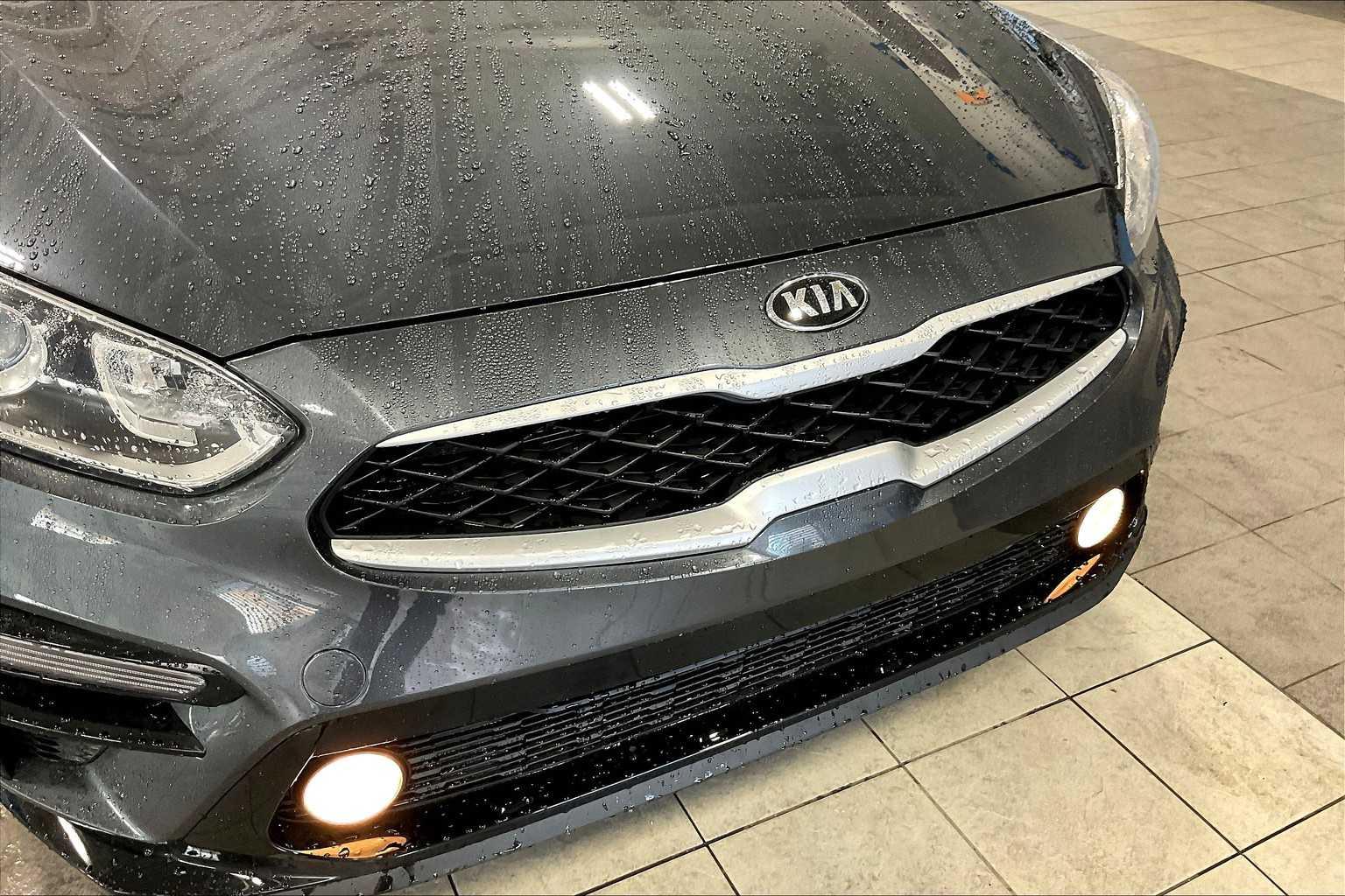 2021 Kia Forte LXS - Photo 28