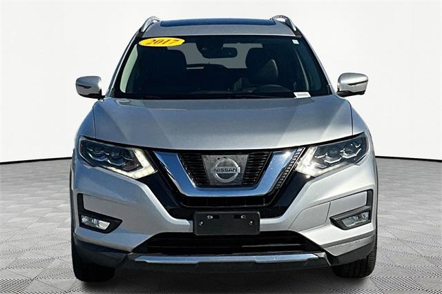 2017 Nissan Rogue SL - Photo 2