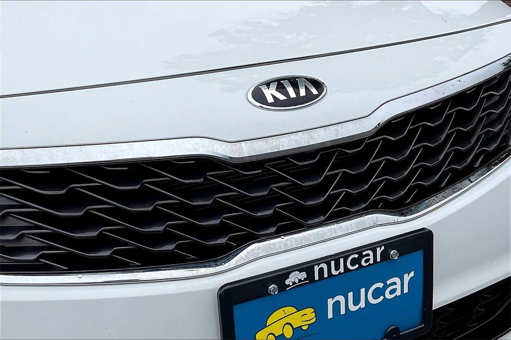 2019 Kia Optima LX - Photo 28