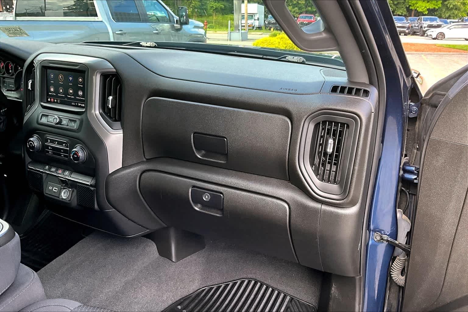 2021 Chevrolet Silverado 1500 Custom Trail Boss 4WD Crew Cab 147 - Photo 13