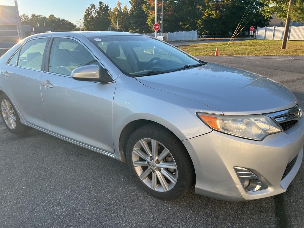 2013 Toyota Camry XLE - Photo 2