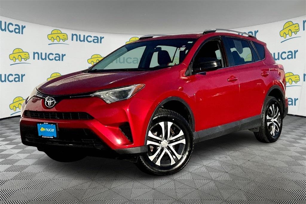 2016 Toyota RAV4 LE - Photo 3