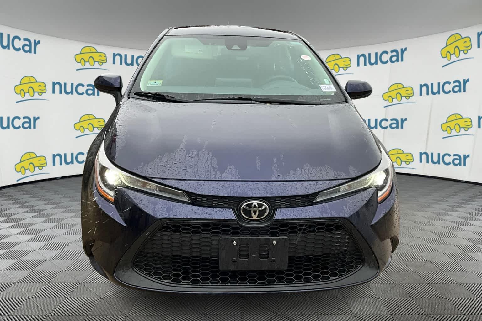 2021 Toyota Corolla LE - Photo 2