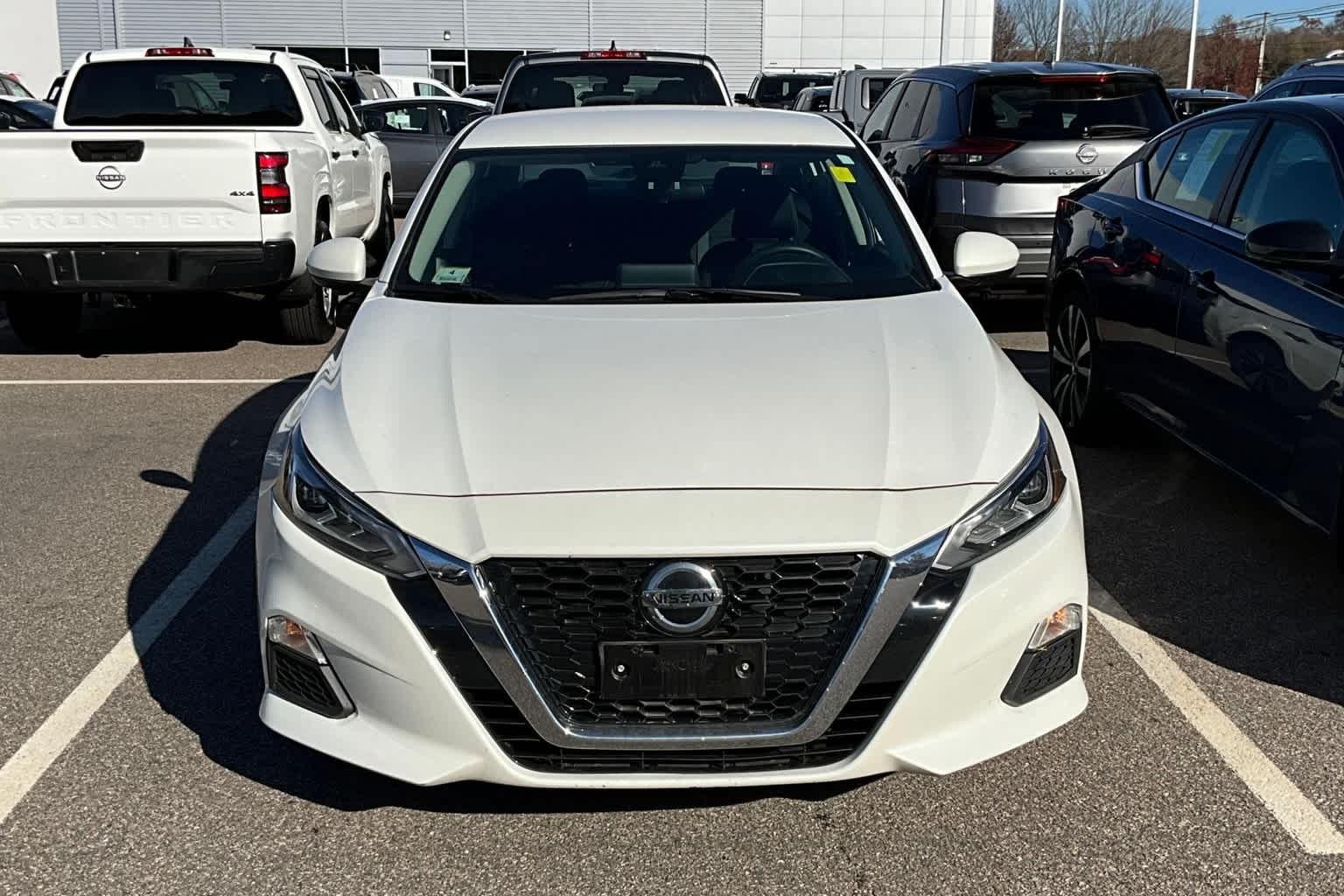 2021 Nissan Altima 2.5 SV - Photo 2