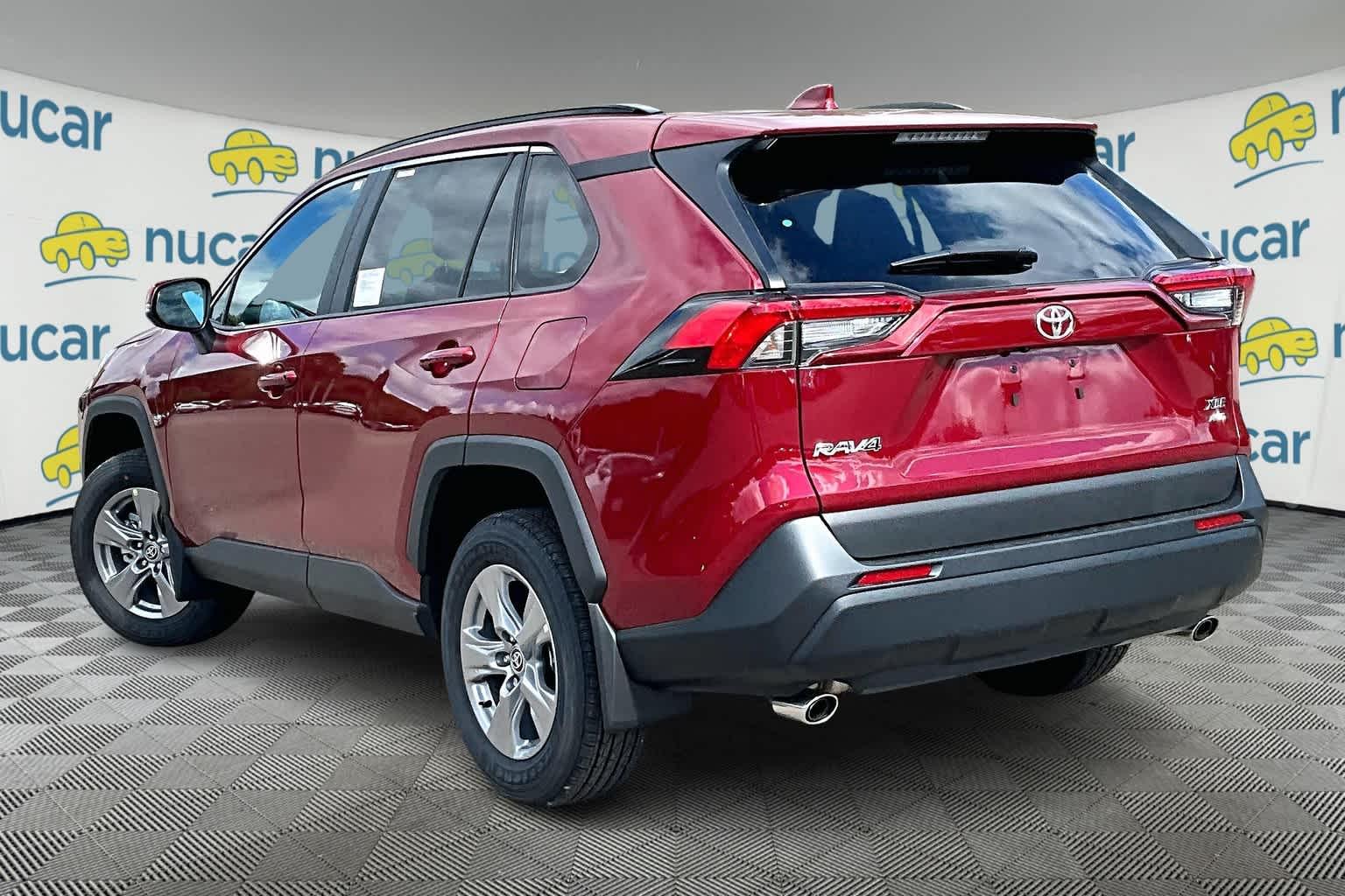 2024 Toyota RAV4 XLE - Photo 4