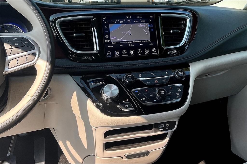 2019 Chrysler Pacifica Limited - Photo 19