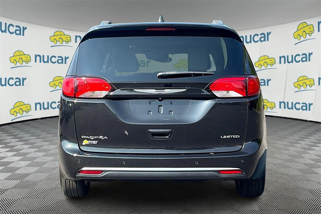 2019 Chrysler Pacifica Limited - Photo 5