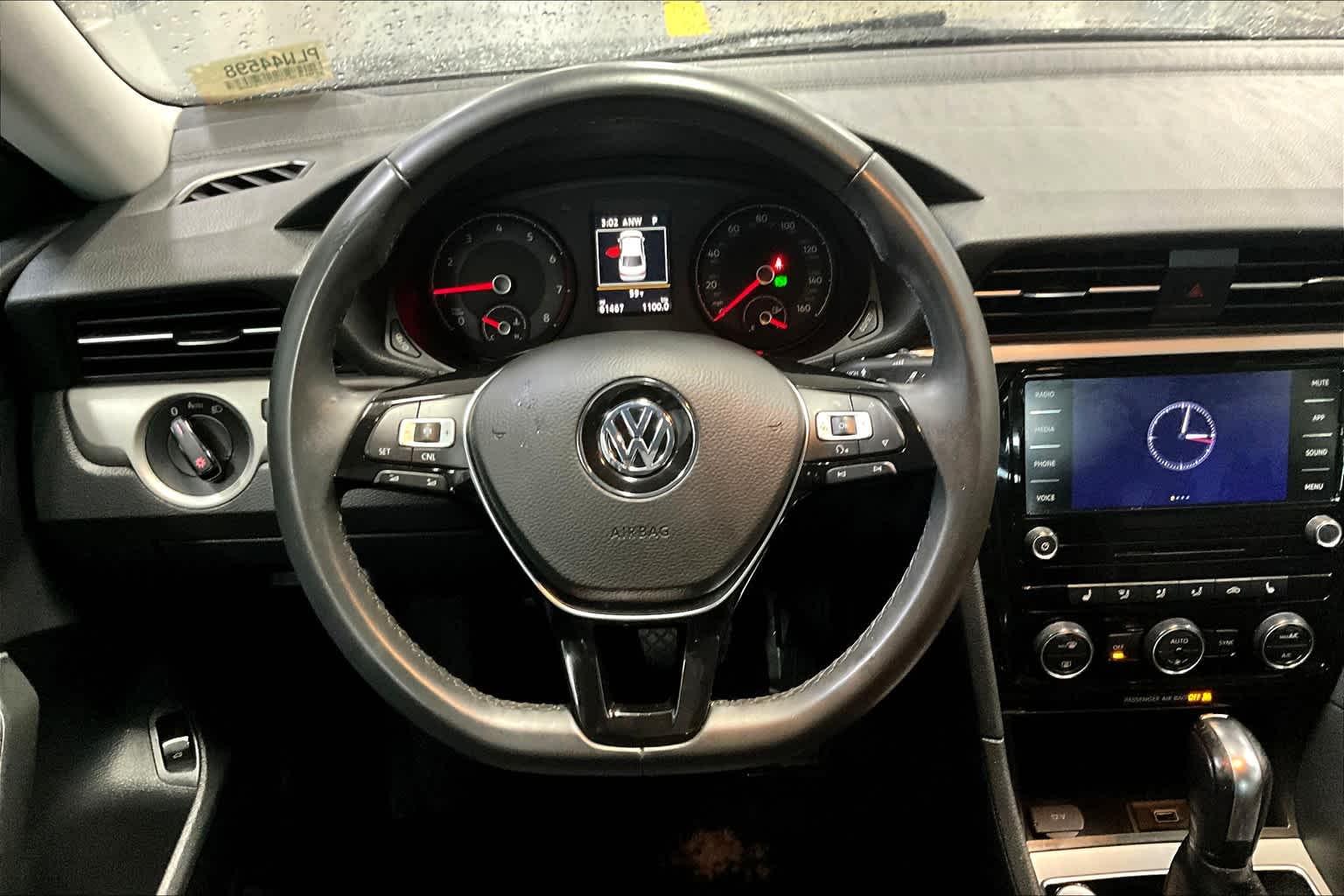 2022 Volkswagen Passat 2.0T SE - Photo 17