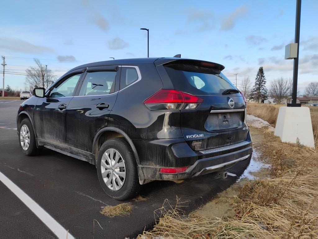 2018 Nissan Rogue S - Photo 2