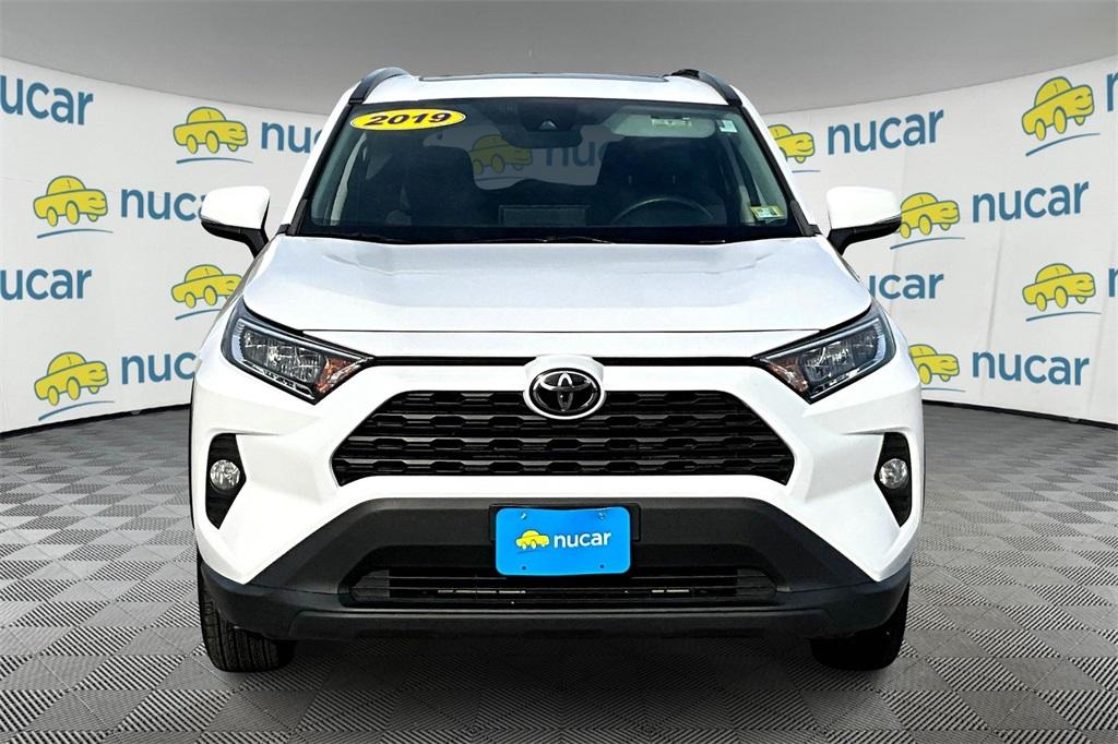 2019 Toyota RAV4 XLE - Photo 2