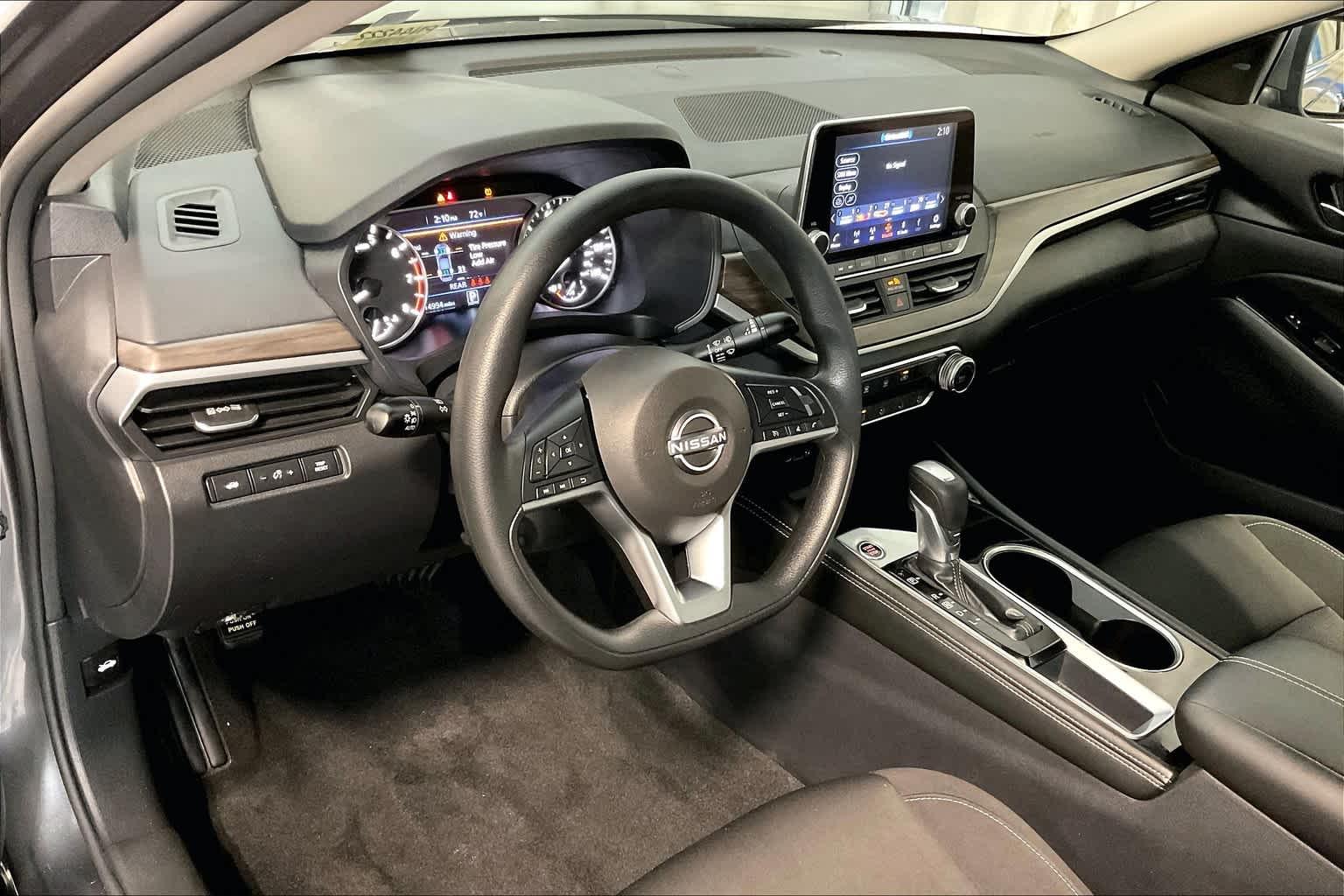 2023 Nissan Altima 2.5 SV - Photo 8