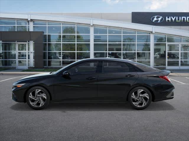 2025 Hyundai Elantra SEL Sport - Photo 3