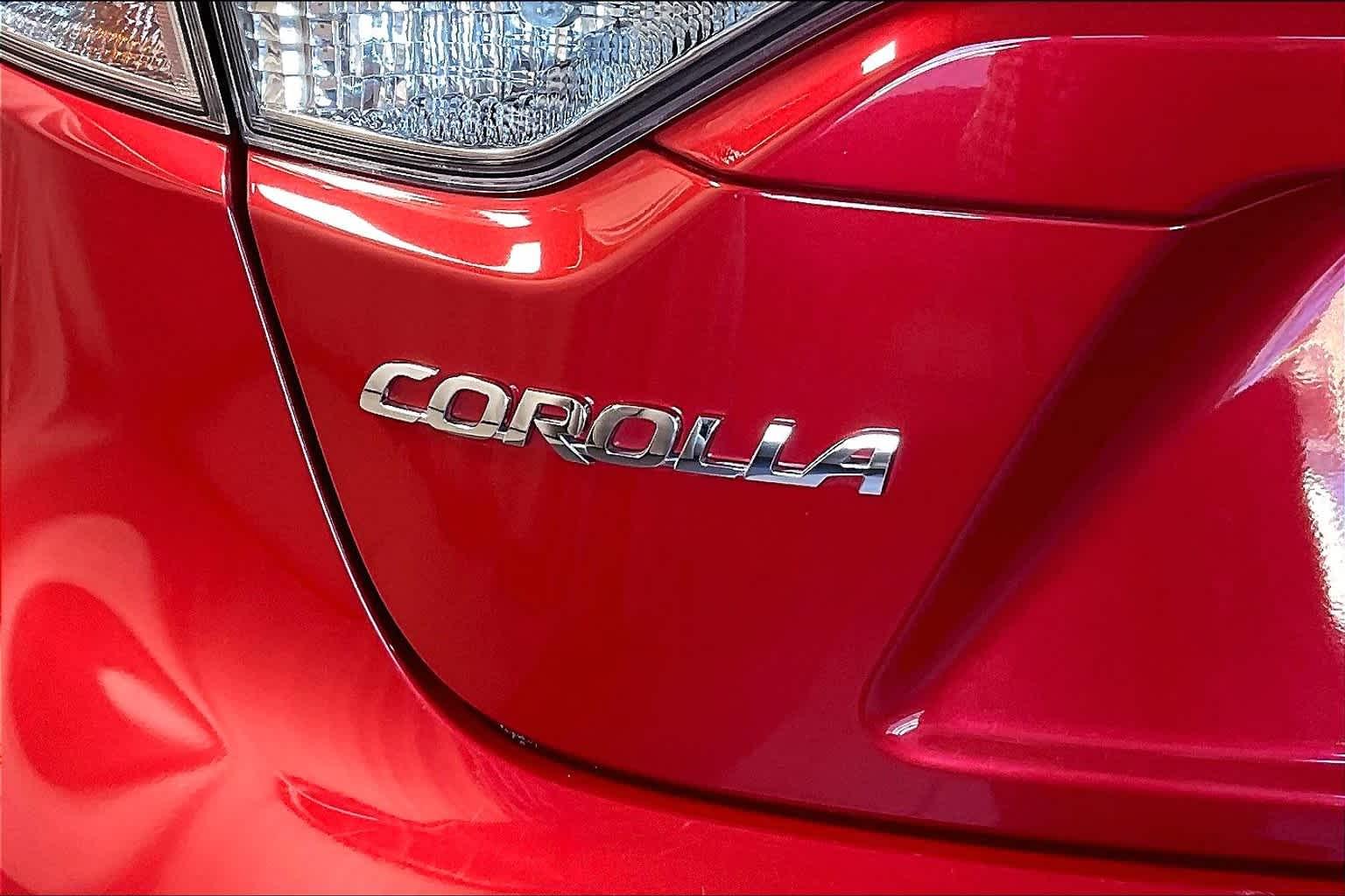 2021 Toyota Corolla LE - Photo 27