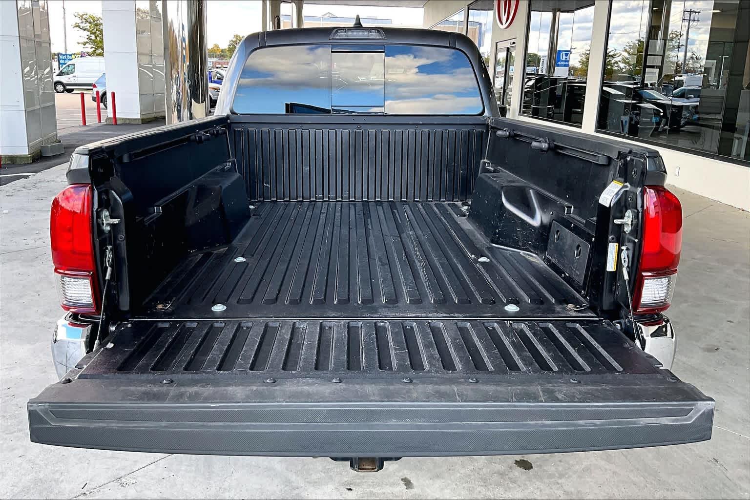 2021 Toyota Tacoma SR5 Double Cab 6 Bed V6 AT - Photo 28