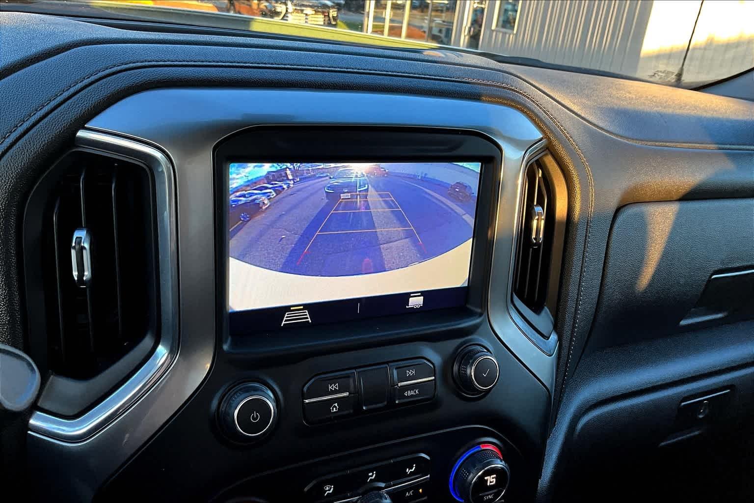 2021 Chevrolet Silverado 1500 LT 4WD Crew Cab 147 - Photo 19