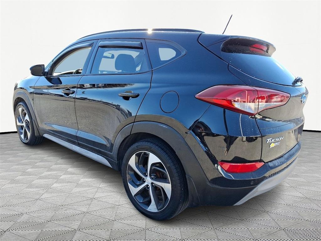 2017 Hyundai Tucson Value - Photo 4