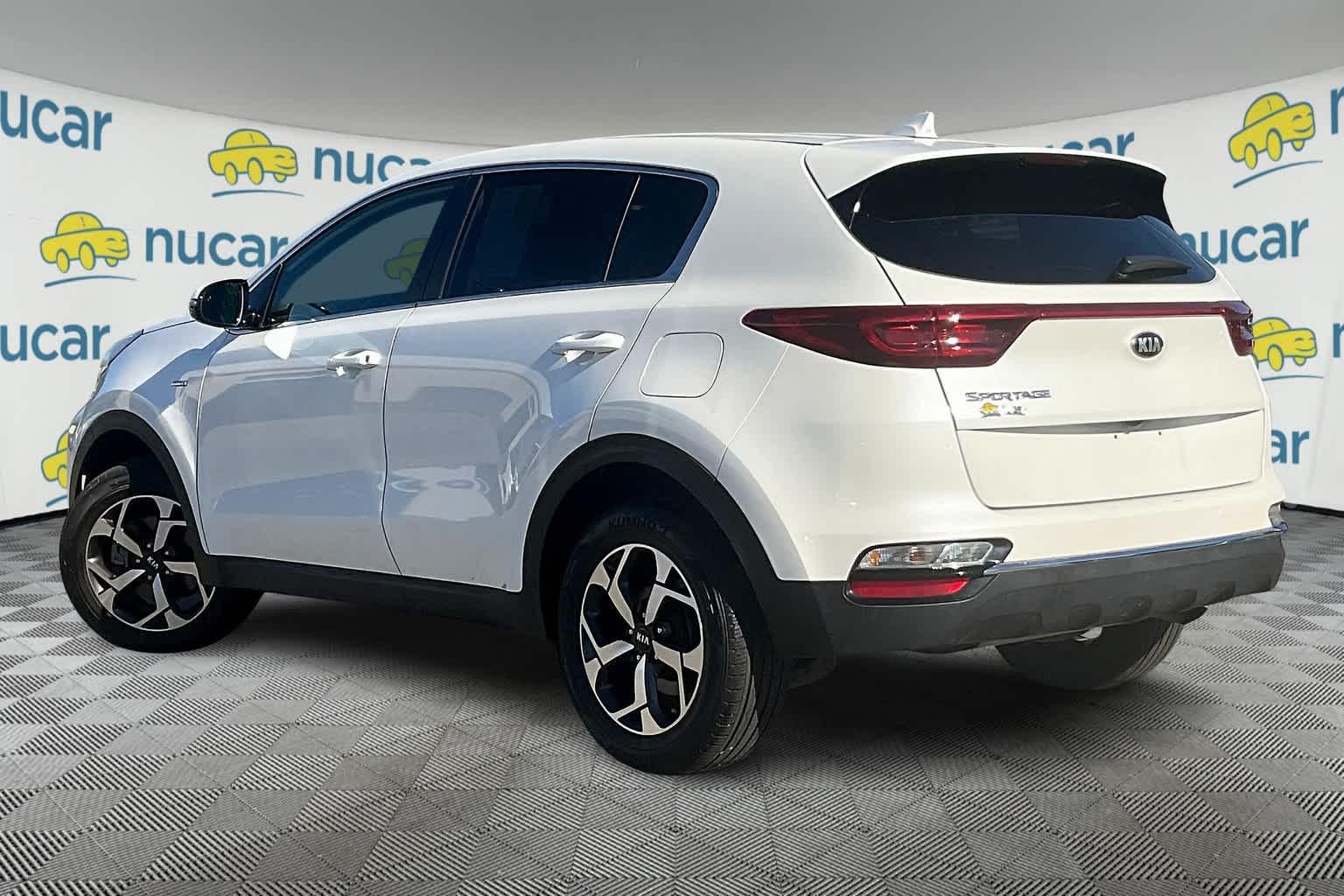 2021 Kia Sportage LX - Photo 4