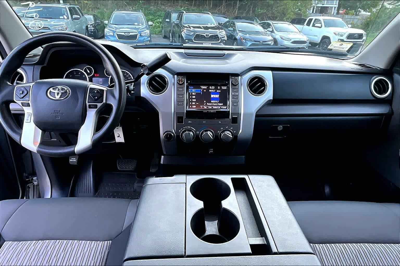 2016 Toyota Tundra SR5 Double Cab 5.7L V8 6-Spd AT - Photo 9