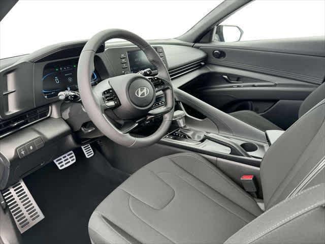 2025 Hyundai Elantra SEL Sport - Photo 21