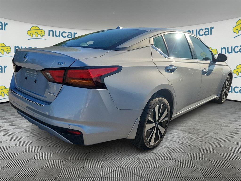 2022 Nissan Altima 2.5 SV - Photo 5