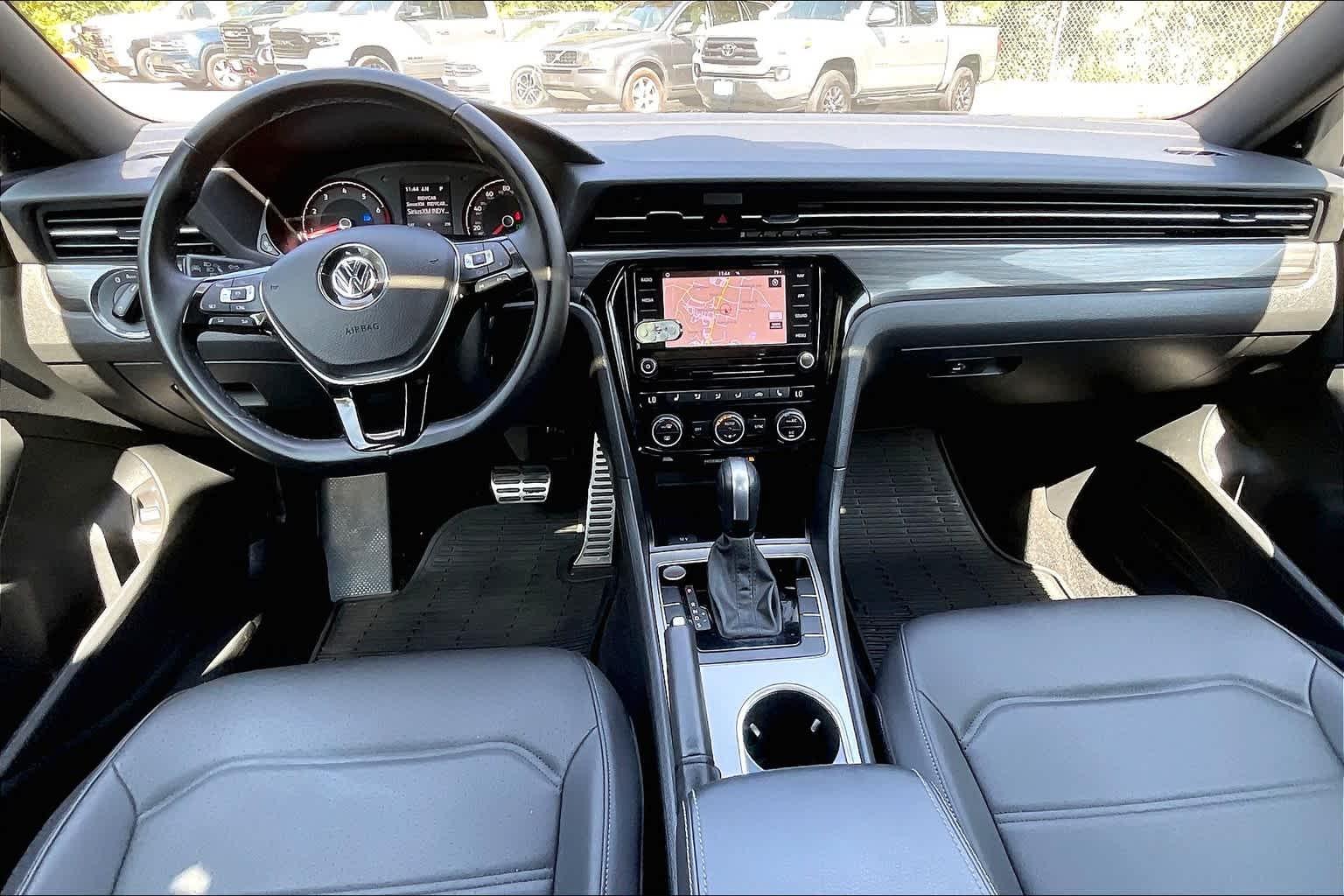 2021 Volkswagen Passat 2.0T R-Line - Photo 21