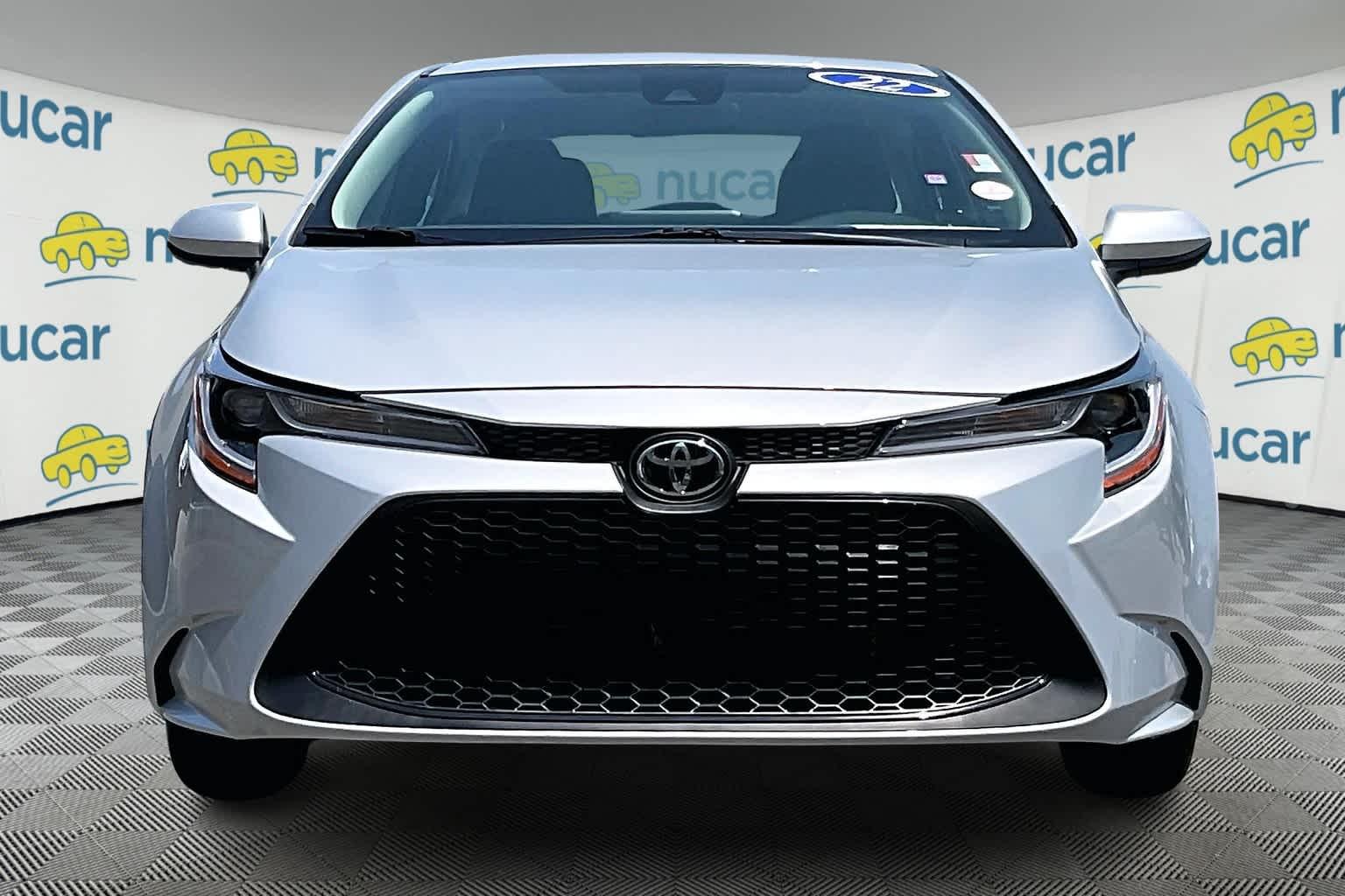 2022 Toyota Corolla LE - Photo 2