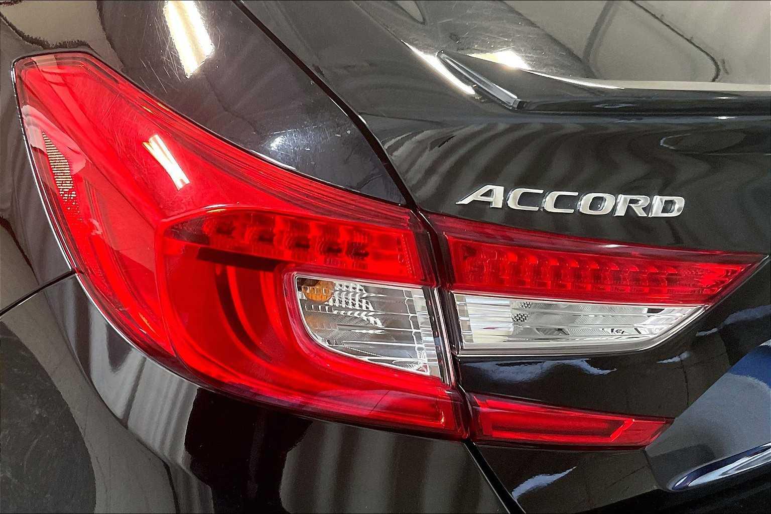 2022 Honda Accord Hybrid Sport - Photo 31